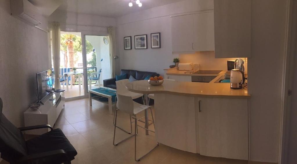 Edificio Verdemar - Stunning 1 Bed Apartment With Pool & Sea Views Nerja Luaran gambar